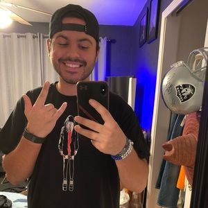 Meet your Posher, Jonathan